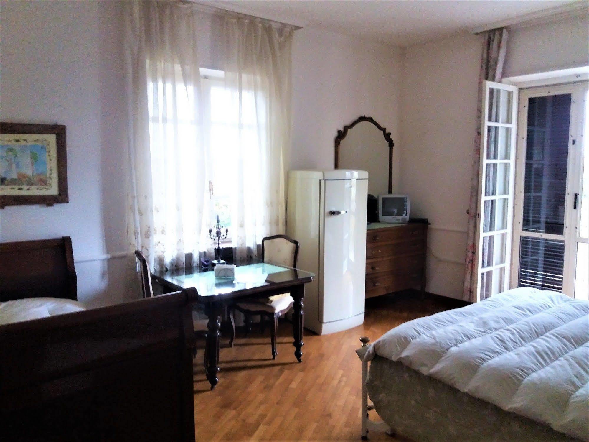Villa Maria Sole Revello Bagian luar foto